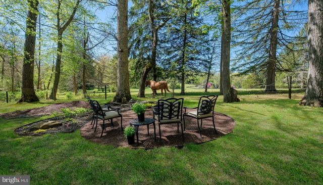 135 EQUESTRIAN DR, New Hope, PA 18938