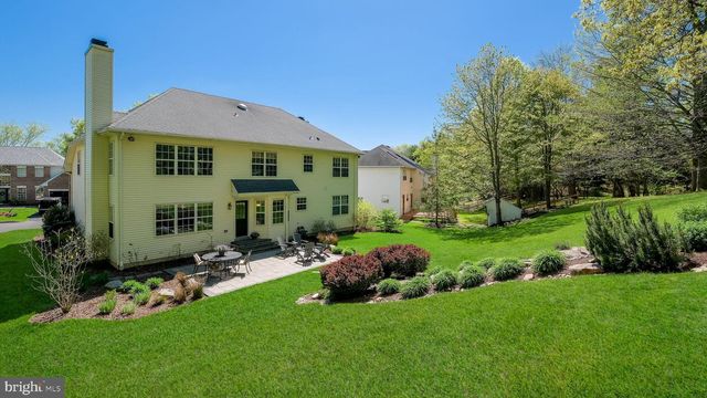135 EQUESTRIAN DR, New Hope, PA 18938