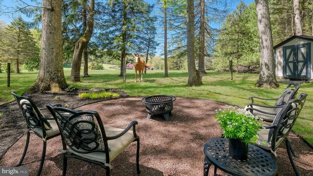 135 EQUESTRIAN DR, New Hope, PA 18938