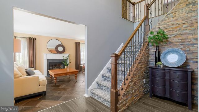 135 EQUESTRIAN DR, New Hope, PA 18938