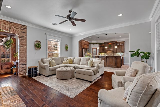 918 Royal Circle, Bossier City, LA 71111
