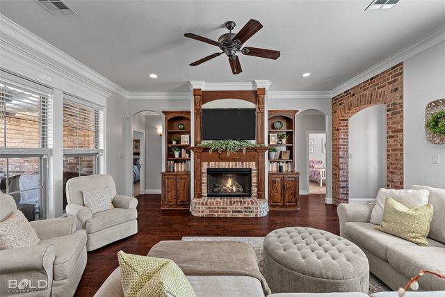 918 Royal Circle, Bossier City, LA 71111