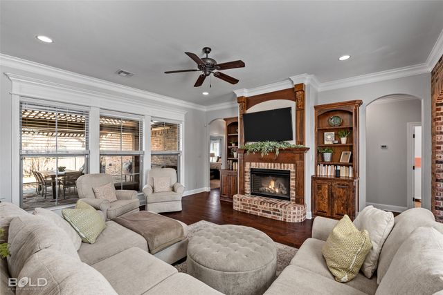 918 Royal Circle, Bossier City, LA 71111