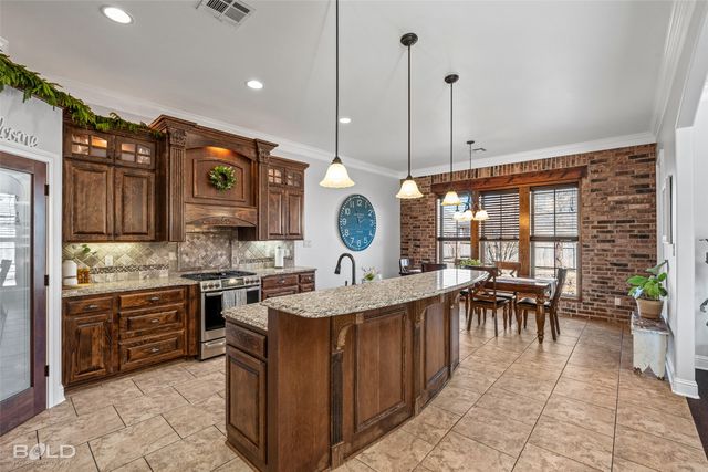 918 Royal Circle, Bossier City, LA 71111