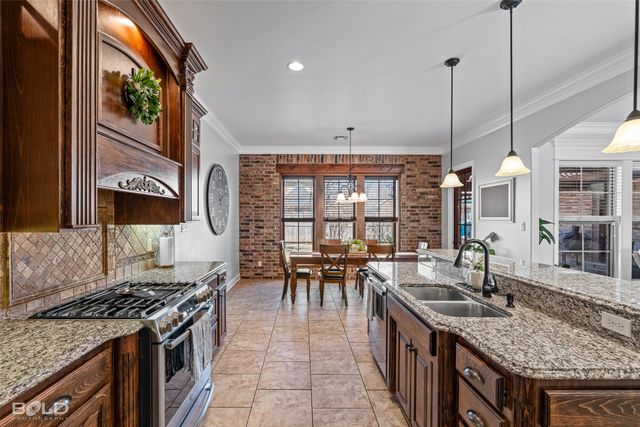 918 Royal Circle, Bossier City, LA 71111