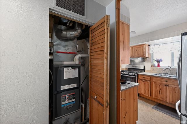 1350 Providence Court, Mishawaka, IN 46544