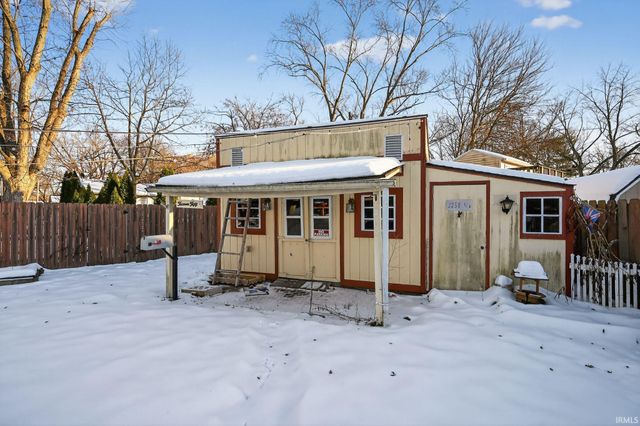 1350 Providence Court, Mishawaka, IN 46544