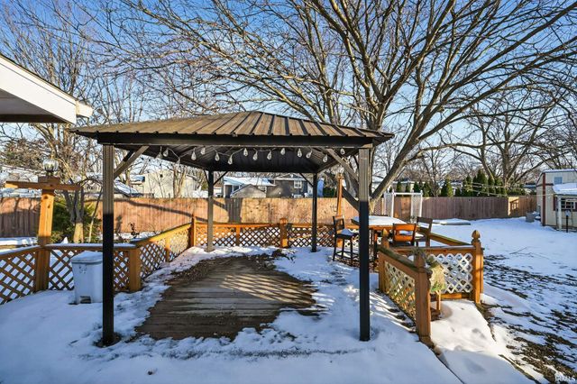 1350 Providence Court, Mishawaka, IN 46544