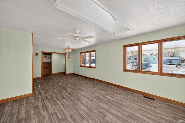 1350 Providence Court, Mishawaka, IN 46544