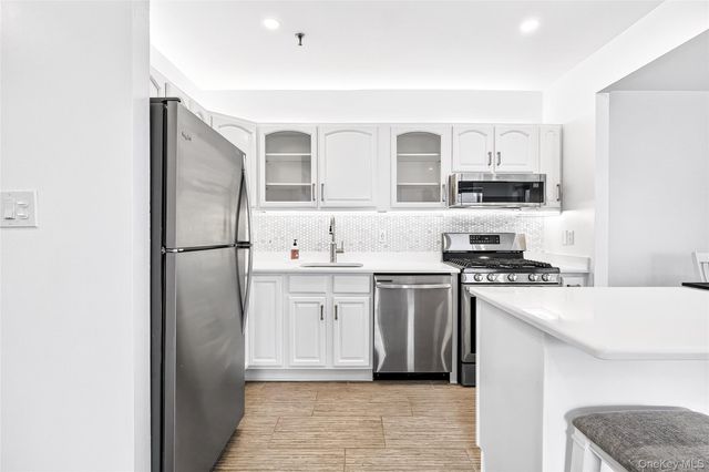 1432 Outlook Avenue 2, Bronx, NY 10465