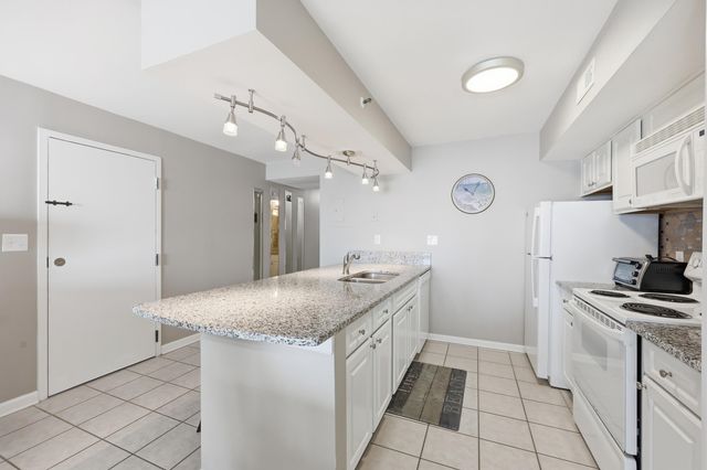 2500 N Ocean Blvd Unit 915, North Myrtle Beach, SC 29582