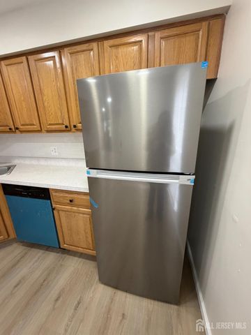 32 Columbus Drive, Franklin Twsp, NJ 08823