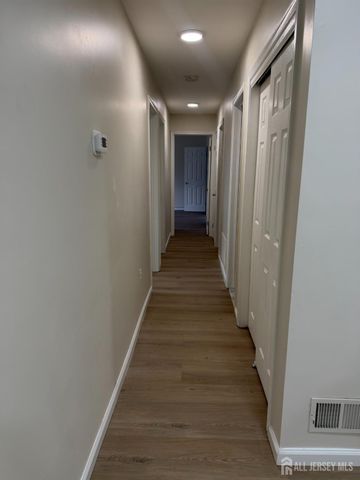 32 Columbus Drive, Franklin Twsp, NJ 08823