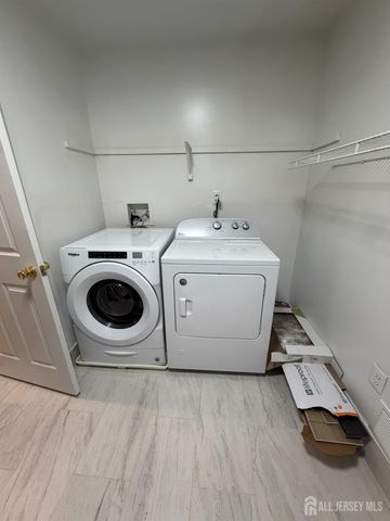 32 Columbus Drive, Franklin Twsp, NJ 08823