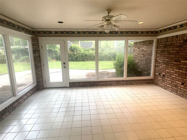 720 Coachlight Road, Shreveport, LA 71106