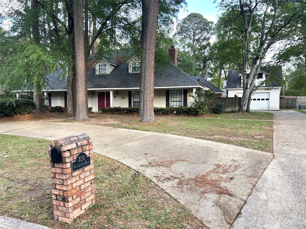 720 Coachlight Road, Shreveport, LA 71106