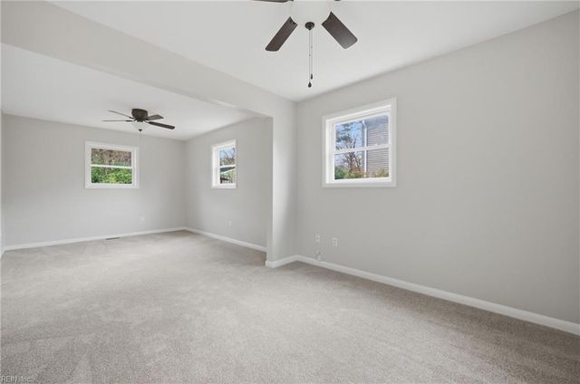 120 Gwynn CIR, Newport News, VA 23602