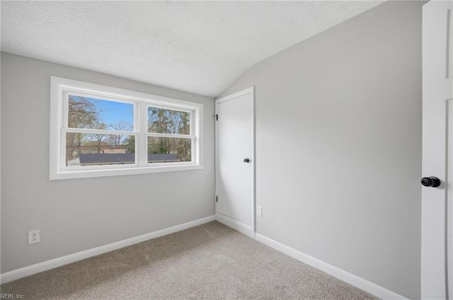 120 Gwynn CIR, Newport News, VA 23602