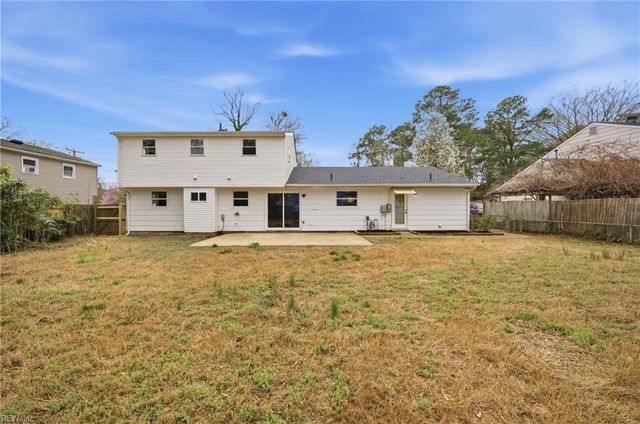 120 Gwynn CIR, Newport News, VA 23602