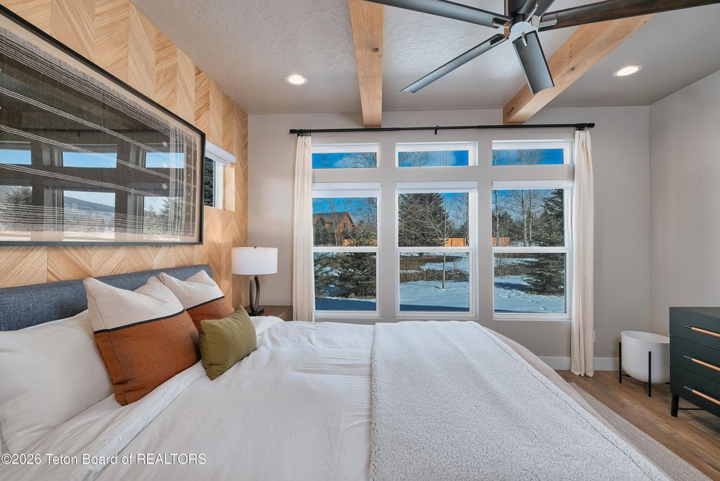 236 SWALLOWTAIL Drive, Victor, ID 83455 photo 18