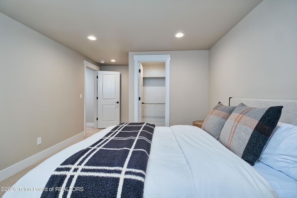 236 SWALLOWTAIL Drive, Victor, ID 83455 photo 28