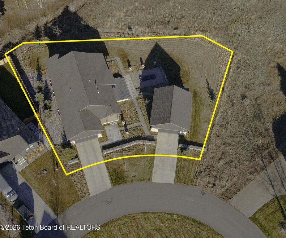 236 SWALLOWTAIL Drive, Victor, ID 83455 photo 3
