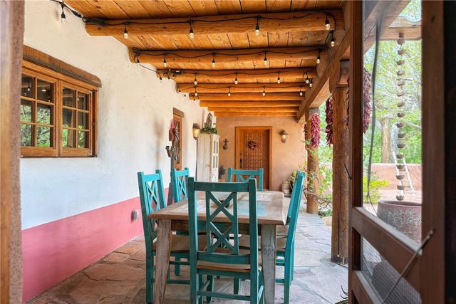 1352 Bishops Lodge Road, Santa Fe, NM 87506