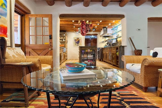 1352 Bishops Lodge Road, Santa Fe, NM 87506