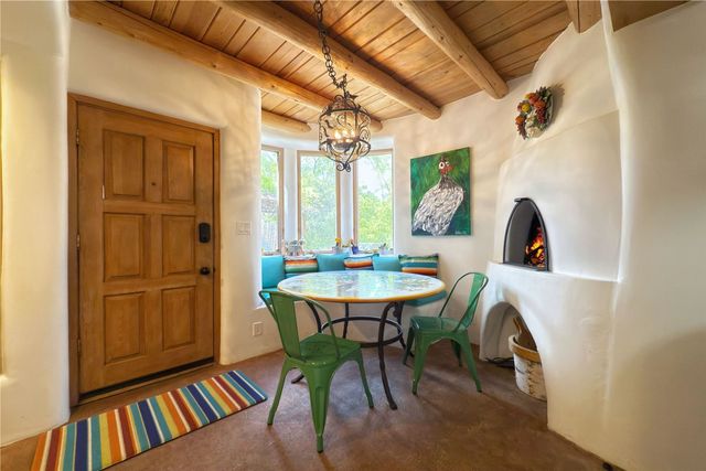 1352 Bishops Lodge Road, Santa Fe, NM 87506