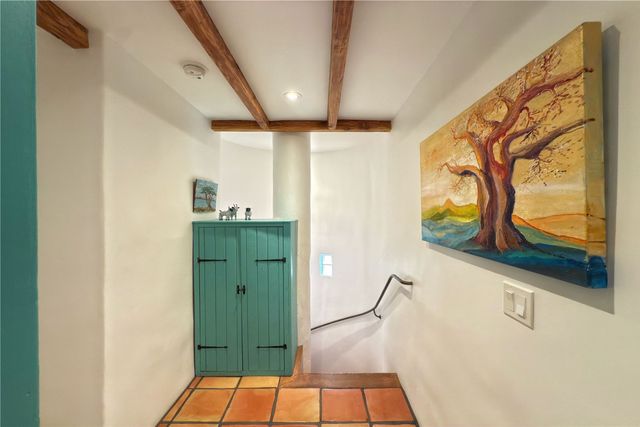 1352 Bishops Lodge Road, Santa Fe, NM 87506