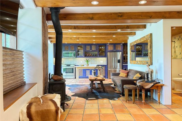 1352 Bishops Lodge Road, Santa Fe, NM 87506