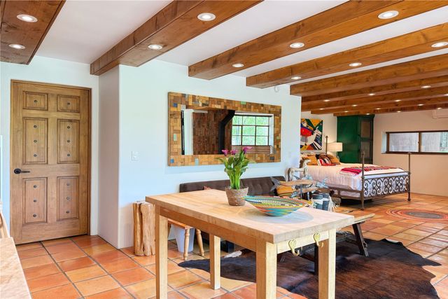 1352 Bishops Lodge Road, Santa Fe, NM 87506