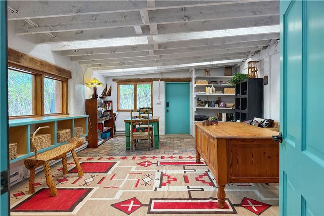 1352 Bishops Lodge Road, Santa Fe, NM 87506