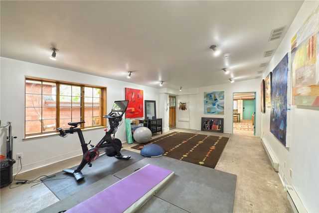 1352 Bishops Lodge Road, Santa Fe, NM 87506