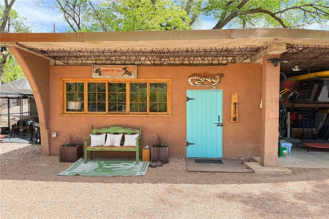 1352 Bishops Lodge Road, Santa Fe, NM 87506