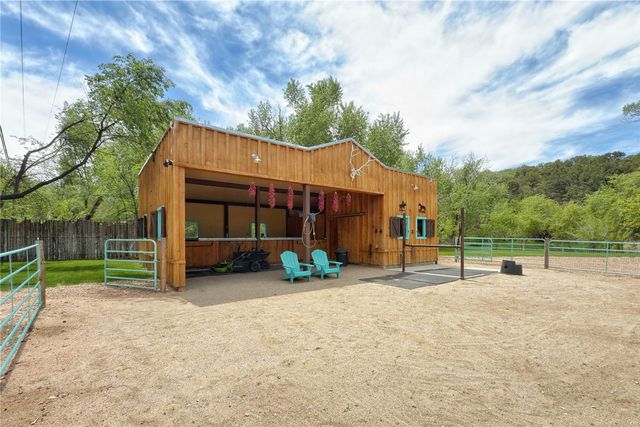 1352 Bishops Lodge Road, Santa Fe, NM 87506