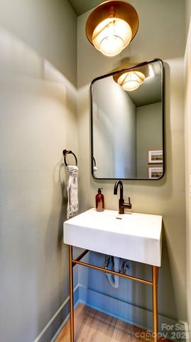 1314 Carolyn Drive, Charlotte, NC 28205