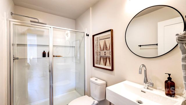 1314 Carolyn Drive, Charlotte, NC 28205