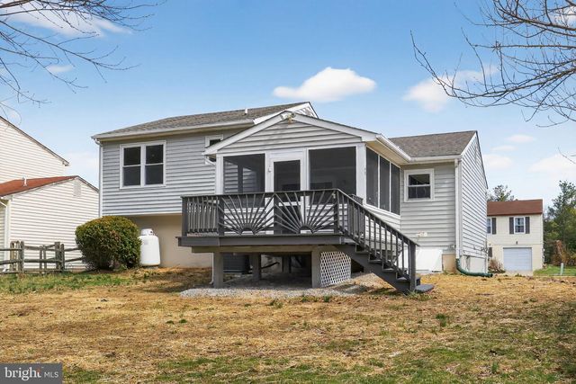 13 COUNTRY LN, Newark, DE 19702