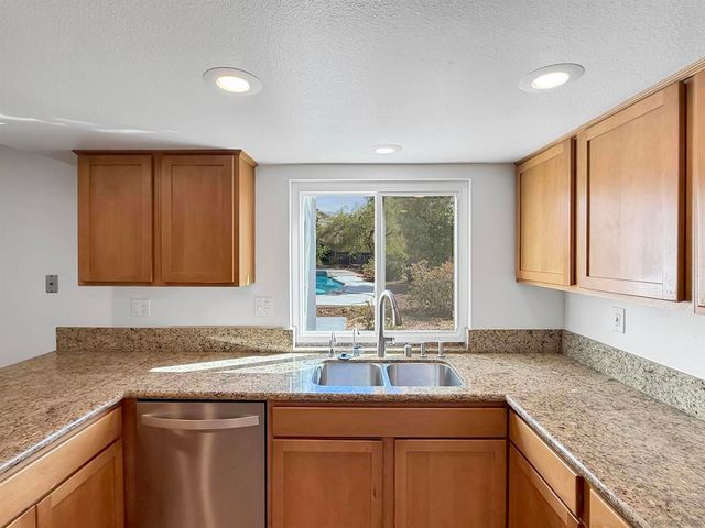 13756 Via Tres Vistas, San Diego, CA 92129