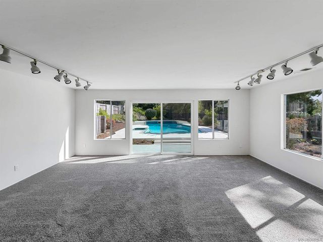 13756 Via Tres Vistas, San Diego, CA 92129