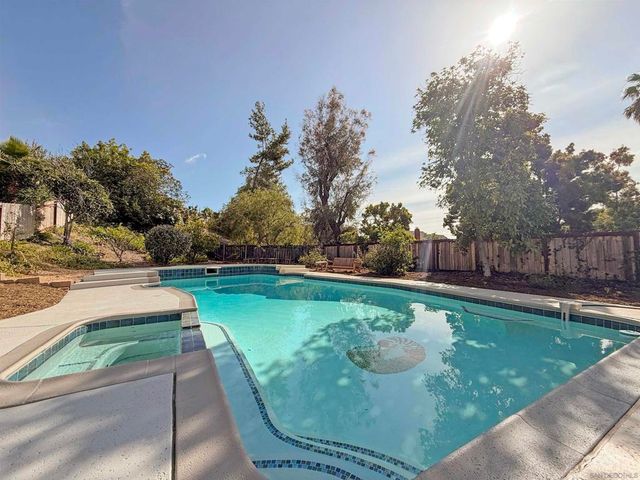 13756 Via Tres Vistas, San Diego, CA 92129