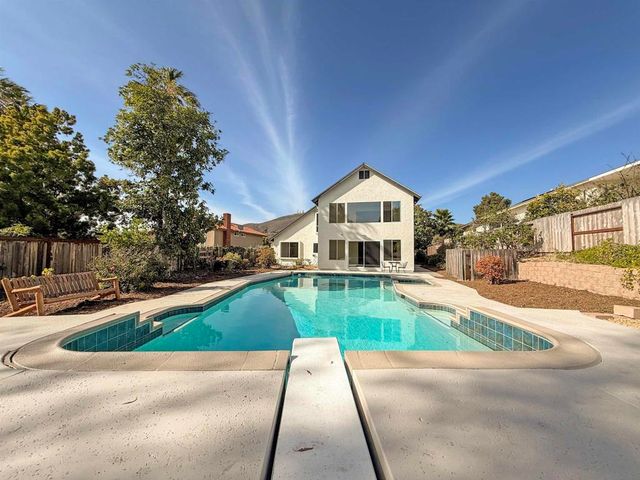 13756 Via Tres Vistas, San Diego, CA 92129