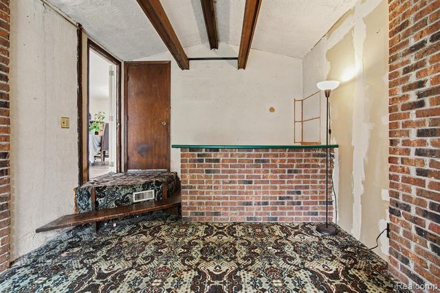 360 Woodlawn Avenue, Ypsilanti, MI 48198