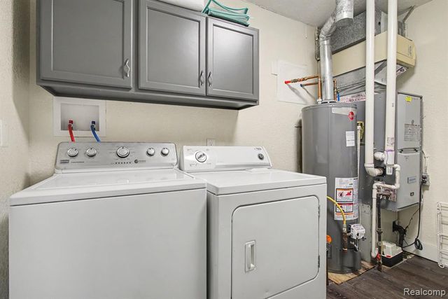 360 Woodlawn Avenue, Ypsilanti, MI 48198