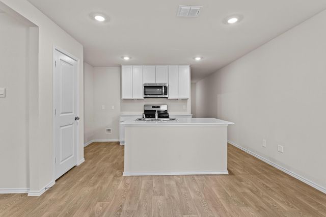 422 Low Pasture TRL, San Marcos, TX 78666