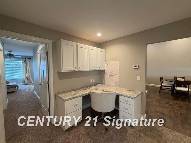 84 Tuscany Circle, Saginaw Twp, MI 48603