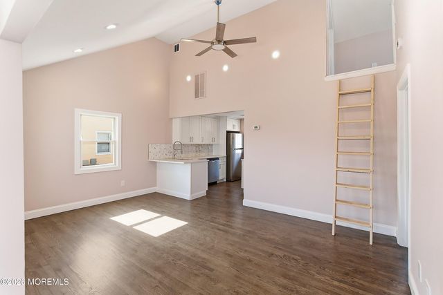 71 Bay Avenue, North Middletown, NJ 07748