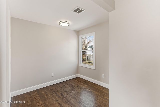 71 Bay Avenue, North Middletown, NJ 07748