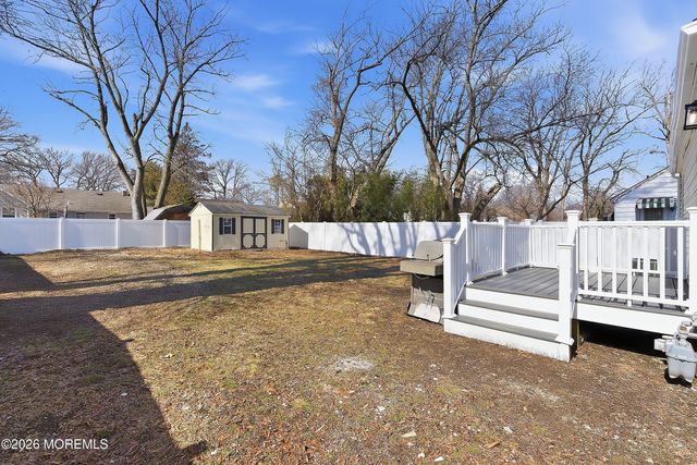 71 Bay Avenue, North Middletown, NJ 07748